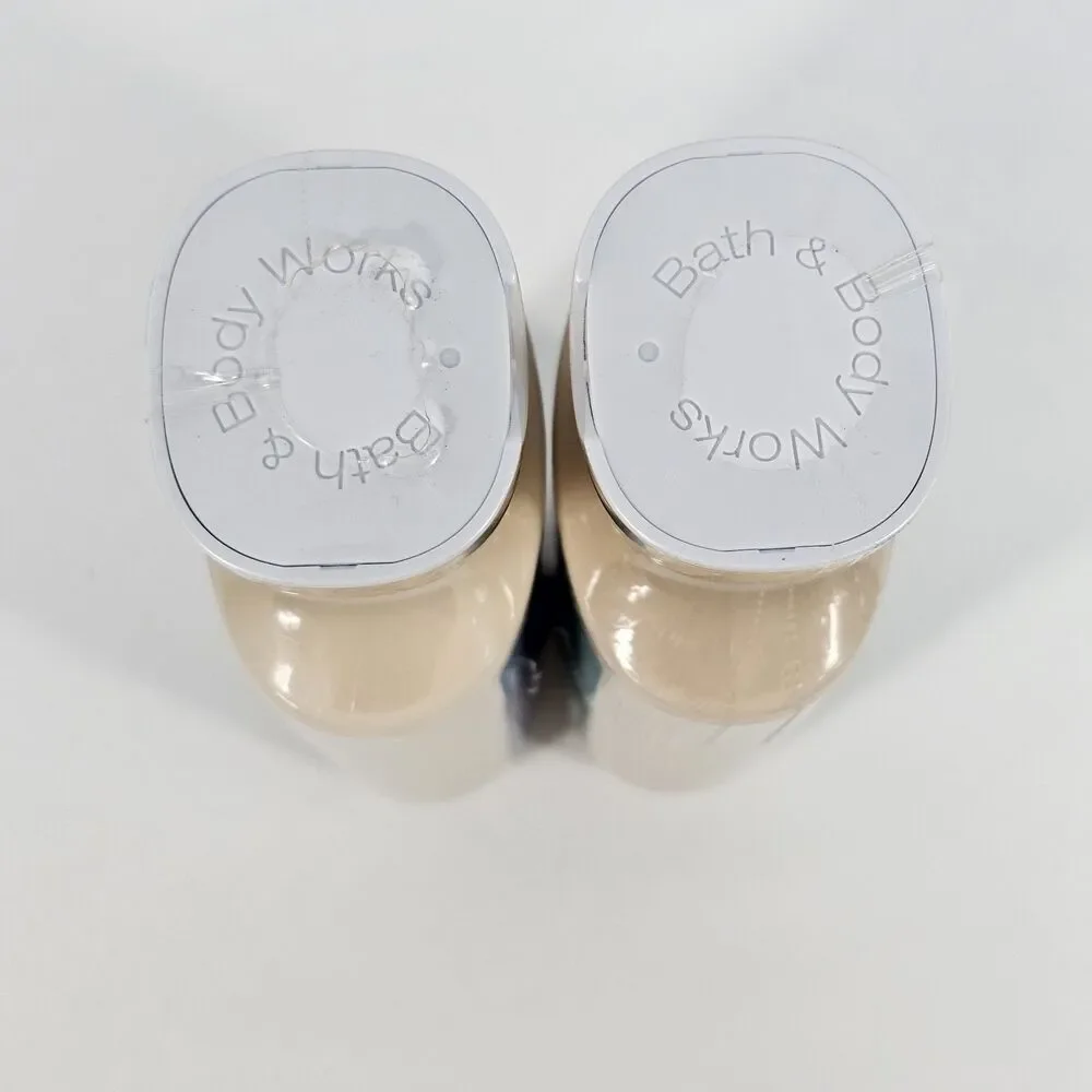 Bath & Body Works Holiday Body Lotions Duo: Iced Sugar Plum & Vanilla Bean Noel
